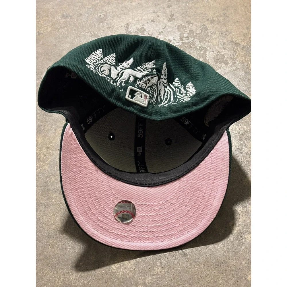 New  HTF Era 59FIFTY MN Twins Hat 7 3/4 Green Pink Under Brim 60 Seasons MLB